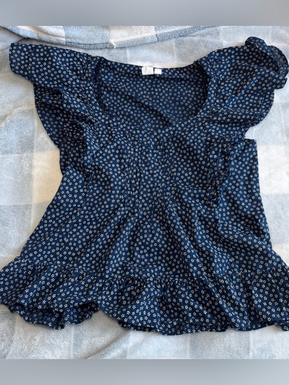 GAP Women’s Navy Floral Ruffle Short Sleeve Top